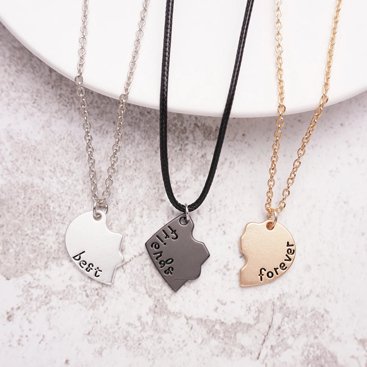 3/4 Best friend necklaces